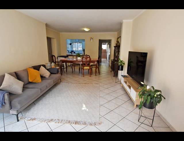 2 BEDROOM APARTMENT FOR SALE IN ATHOLL